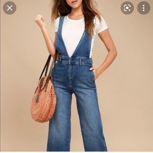 FREE PEOPLE SZ 6 JEAN WIDE LEGGED CROPPED OVERALLS